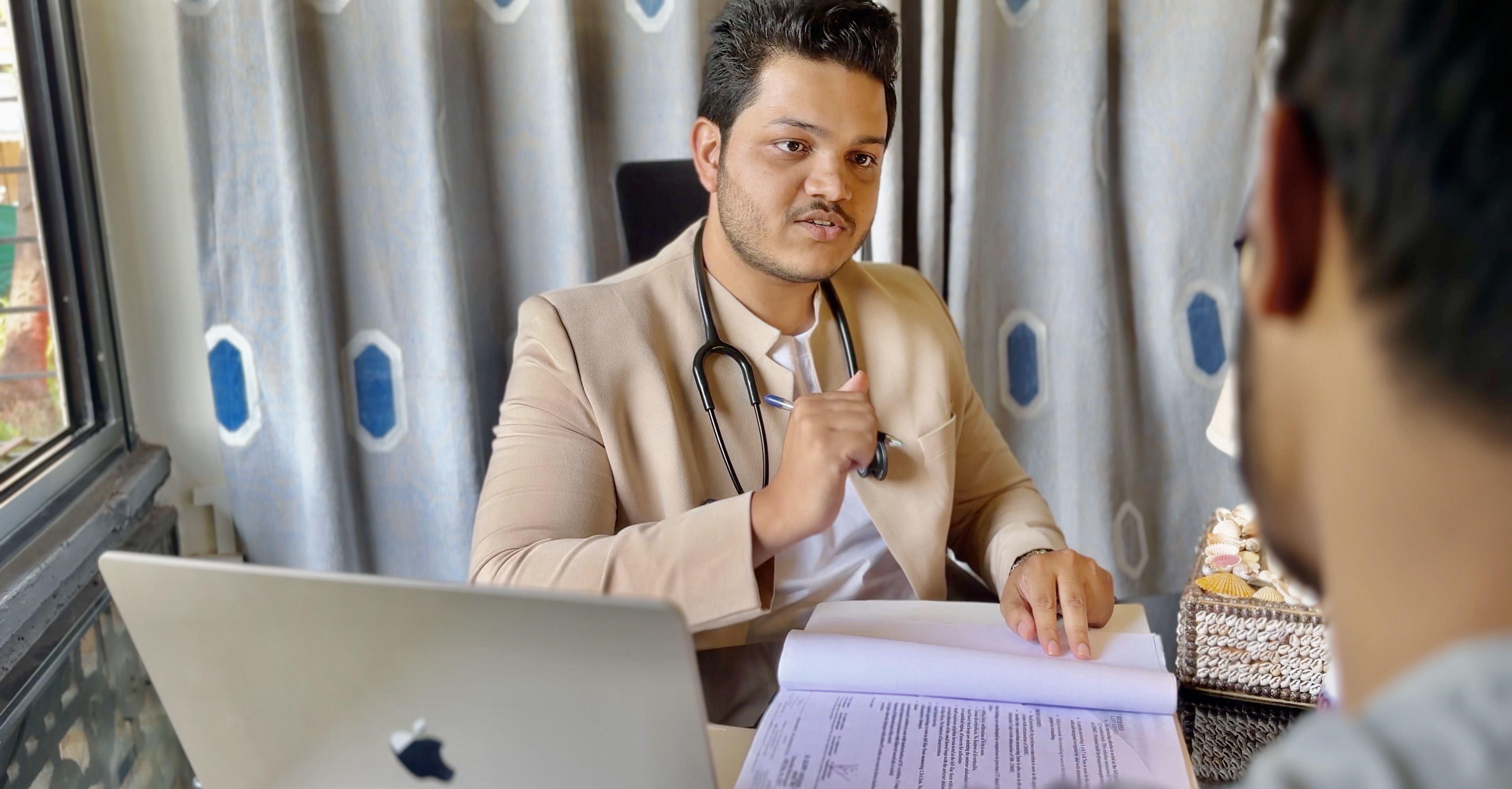Personalized online medical consultation